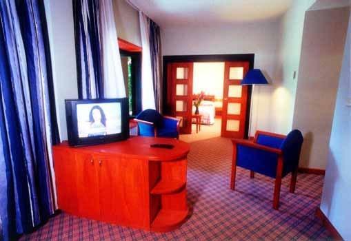 Tori Hotel Tiflis Habitación foto