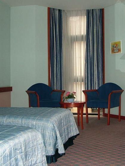 Tori Hotel Tiflis Habitación foto